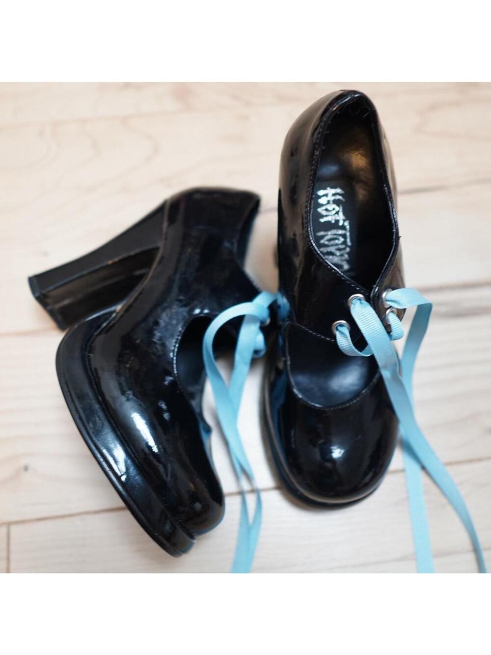Hot Topic Patent Mary Jane Heels Size 6